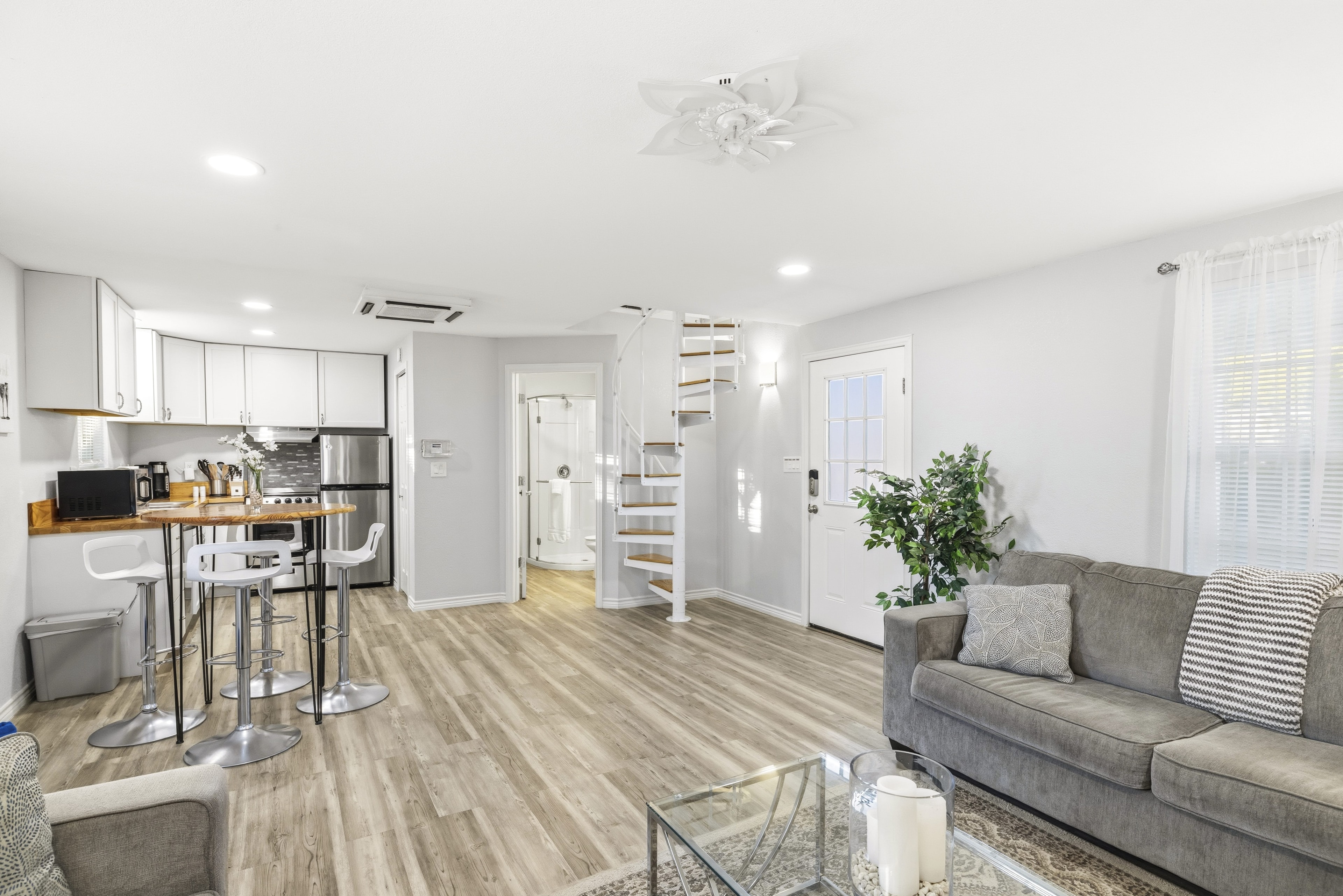 UNIT B interior